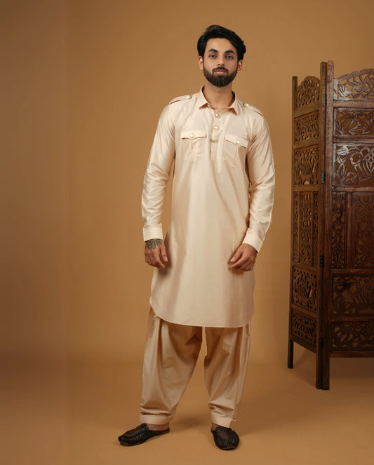 Men’s Ethnic Peach Pathani Kurta Set with Pockets
