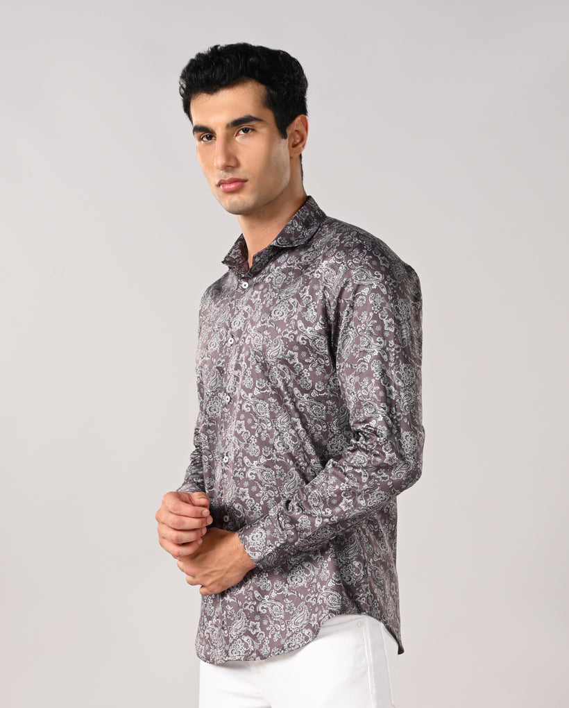 Mens plum purple paisley printed shirt with contrast buttons, no pocket design – stylish formal and date wear