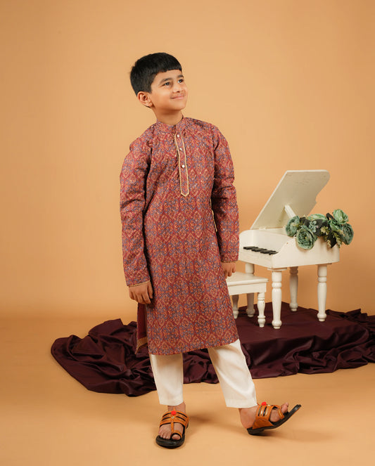 Charming Kids’ Silk Kurta – Sophisticated Ethnic Look