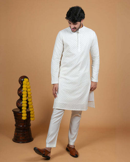 Sophisticated White Kurta for Weddings and Celebrations