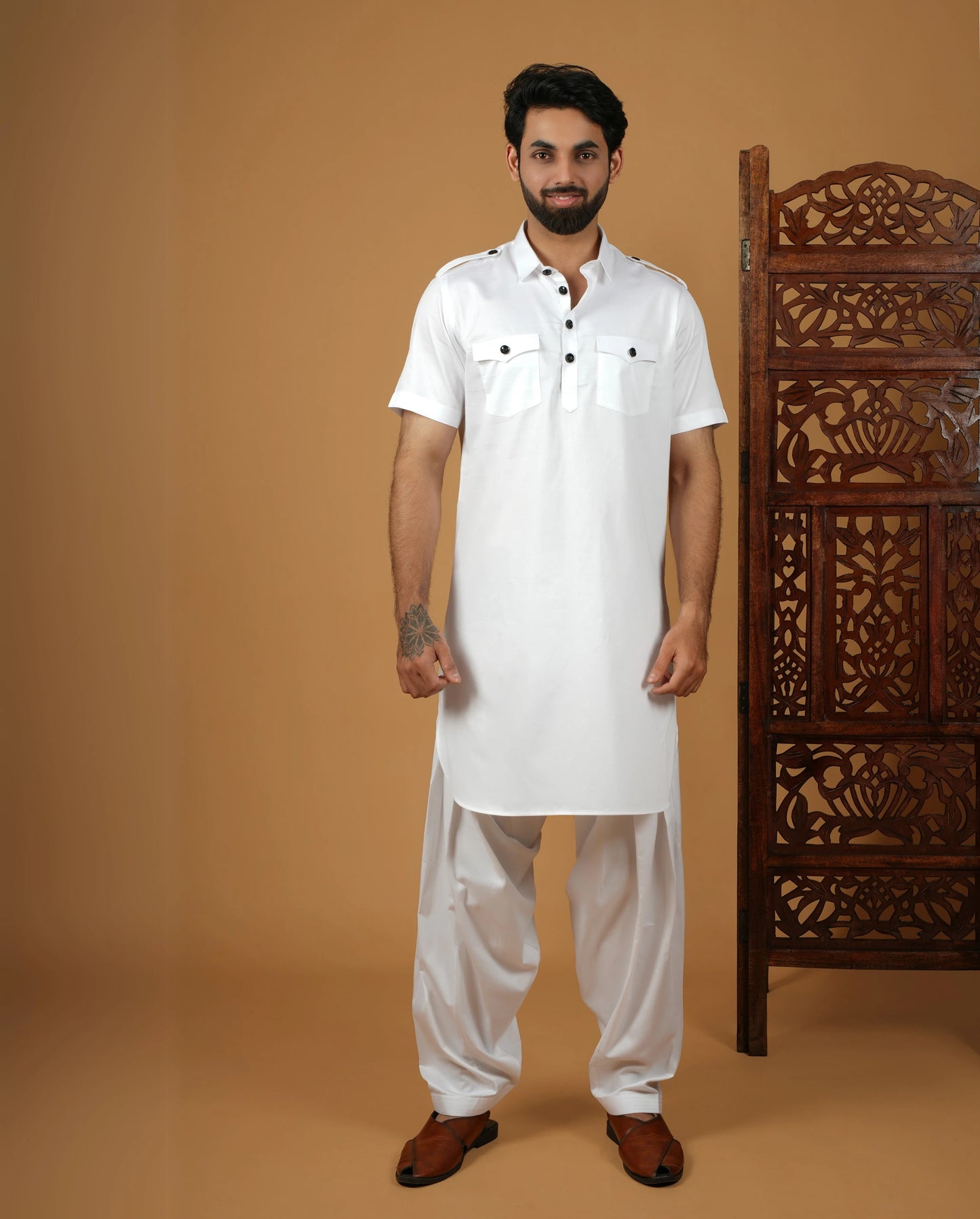 Men’s White Ethnic Pathani Kurta Set with Pockets
