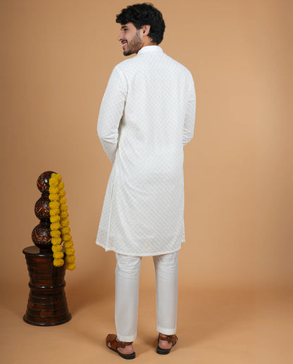 Sophisticated White Kurta for Weddings and Celebrations