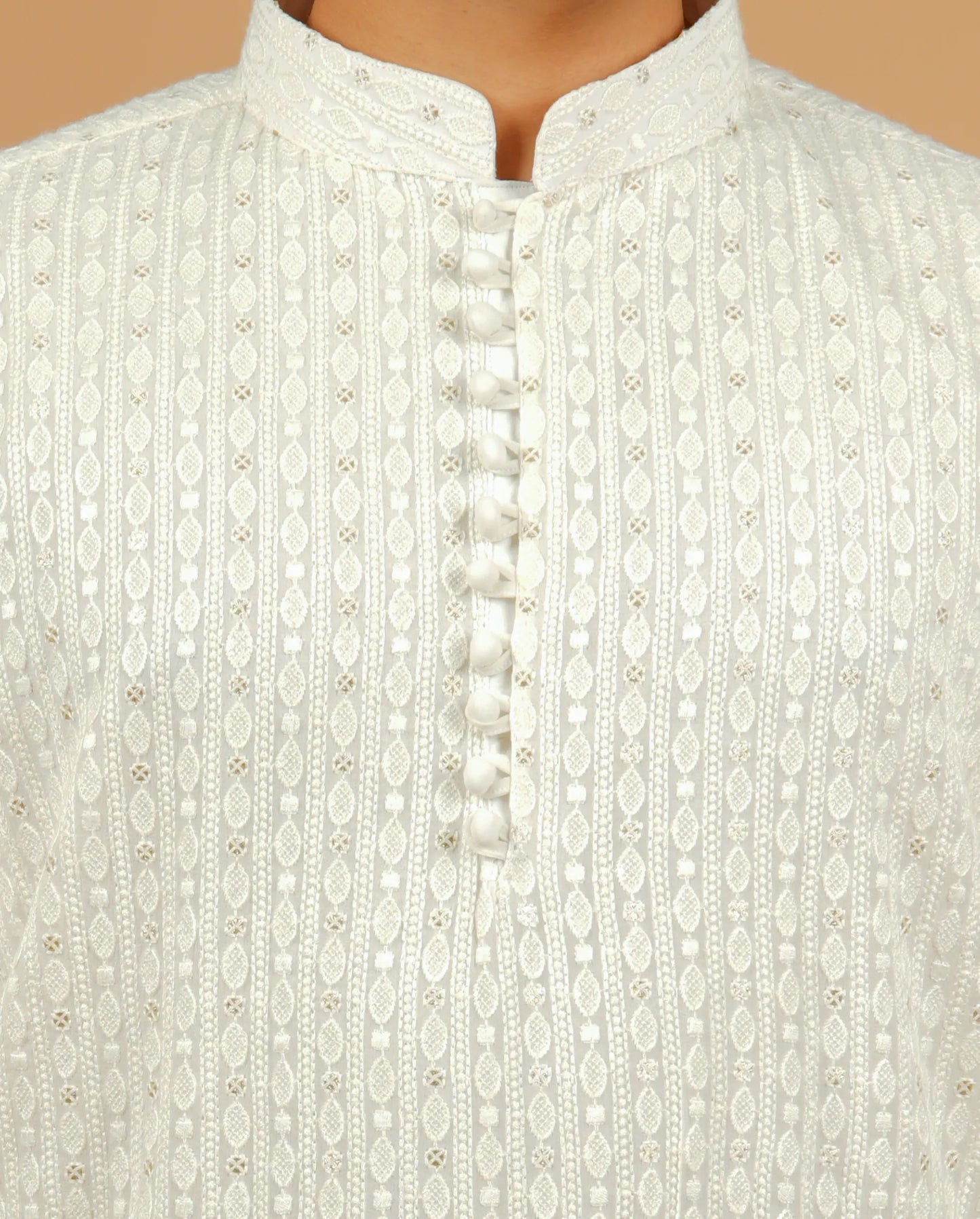 Elegant White Embroidered Kurta with Potli Buttons for Men