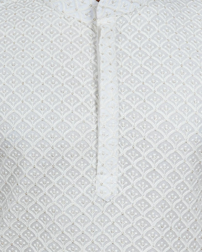 Sophisticated White Kurta for Weddings and Celebrations