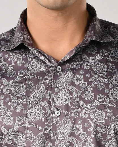 Mens plum purple paisley printed shirt with contrast buttons, no pocket design – stylish formal and date wear
